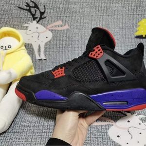 Used jordan 4 raptors Size 10